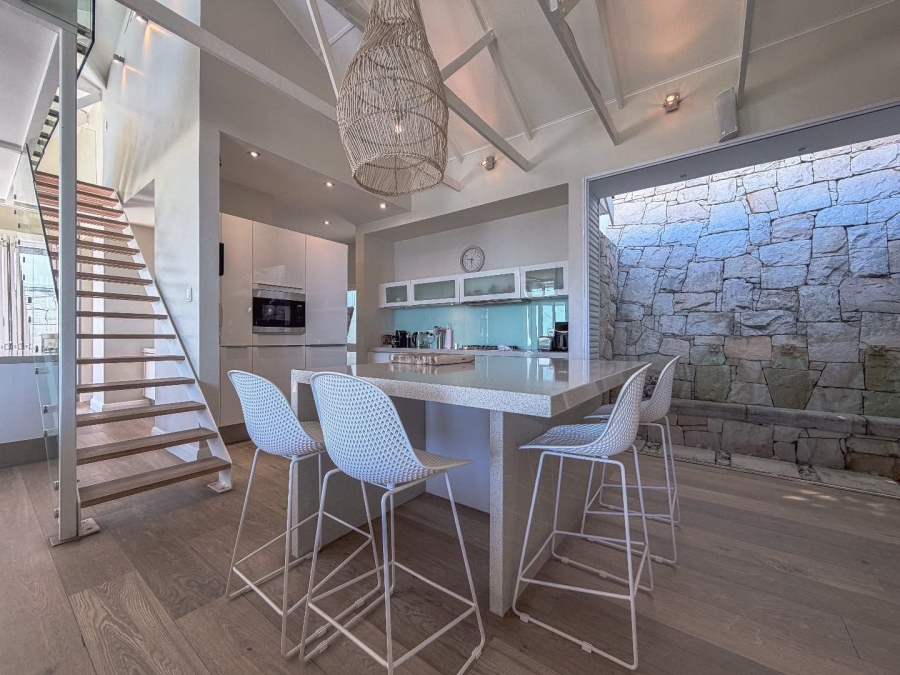 4 Bedroom Property for Sale in Clifton Western Cape